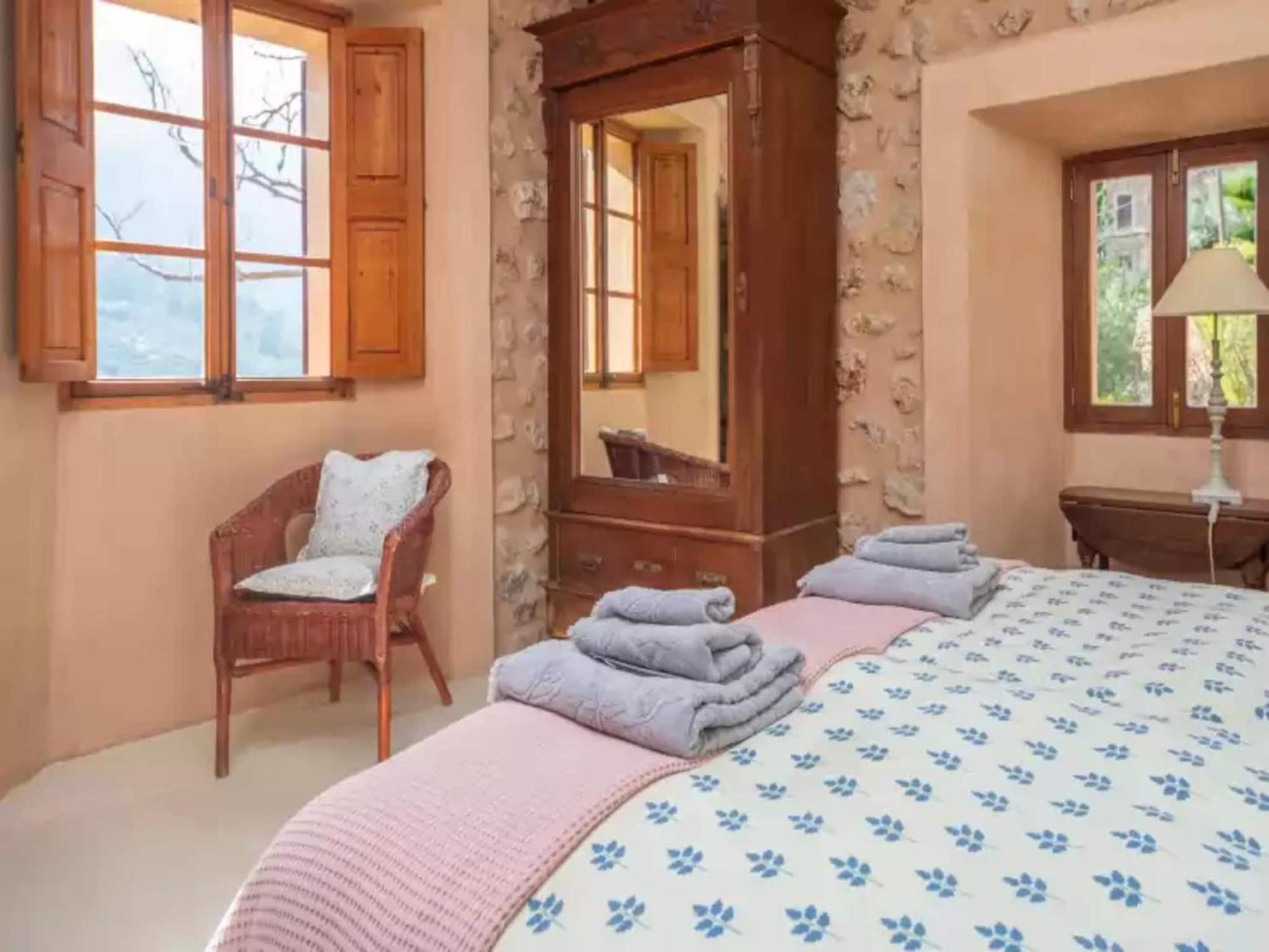 Charming House Nearby *